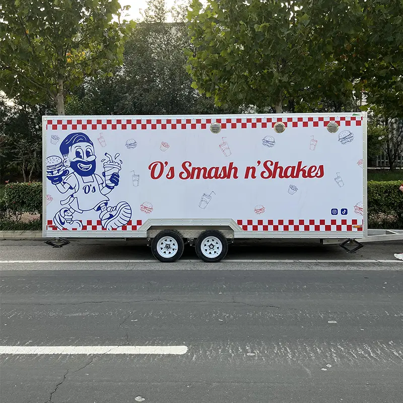 Mobilna pekarna in kuhinjska prikolica za hitro prehrano